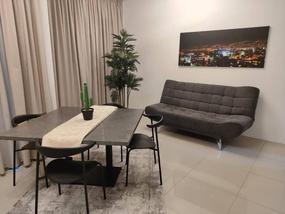 Eagle Nest 1-br In Ashrafieh Apartment *